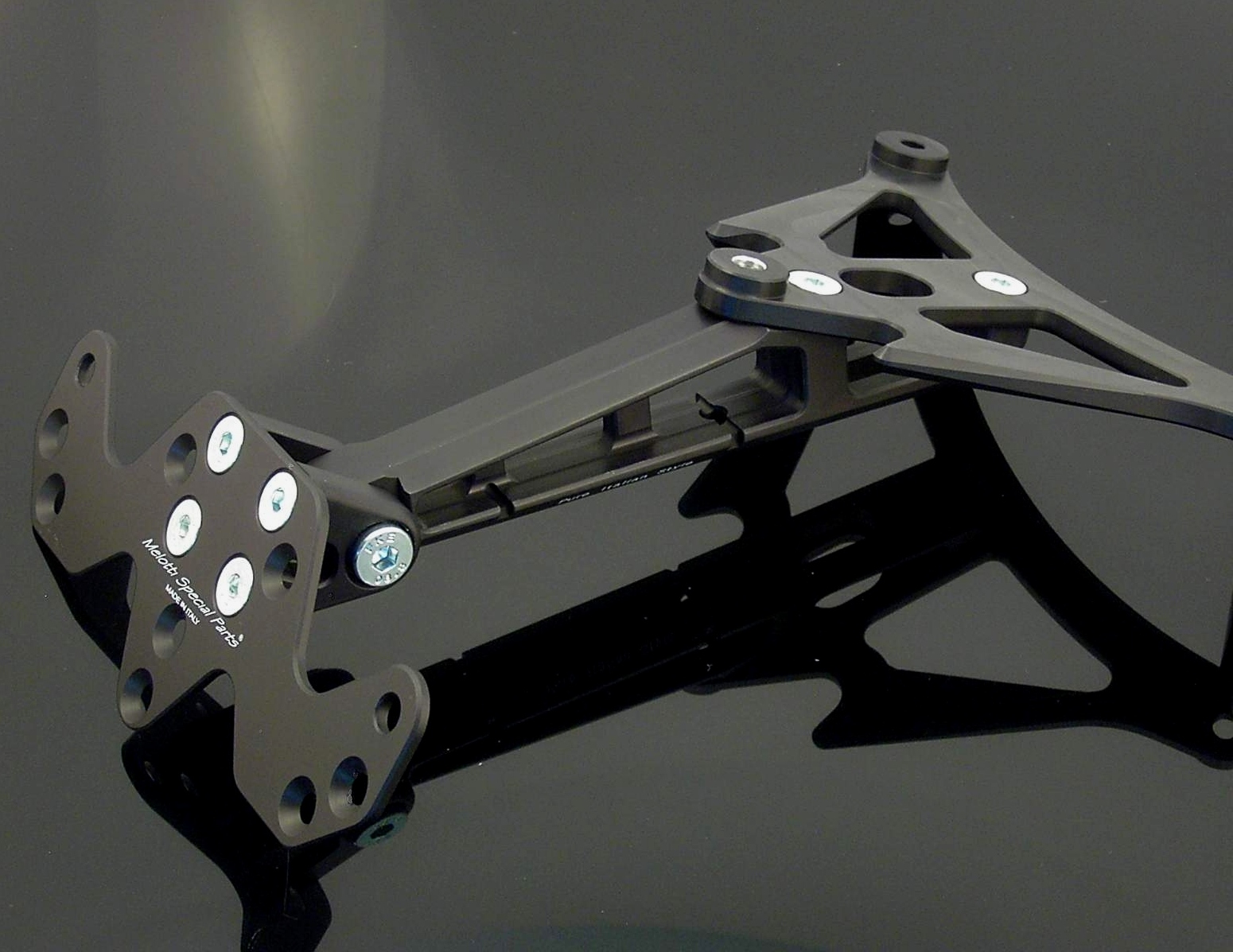 Melotti Numberplate holder MV-Agusta F4 2010-2012 Melotti Numberplate holder MV-Agusta F4 2010-2012